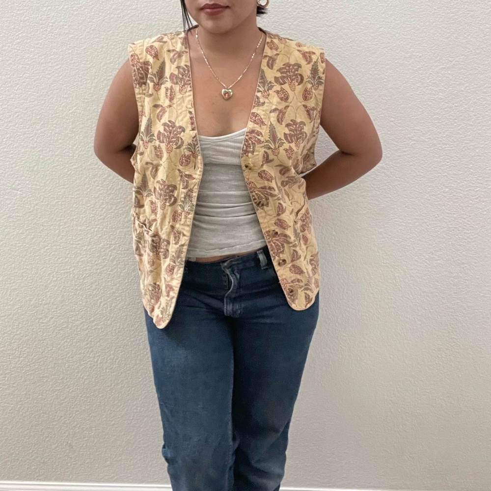 EDDIE BAUER - Vintage Yellow Tropical Print Vest